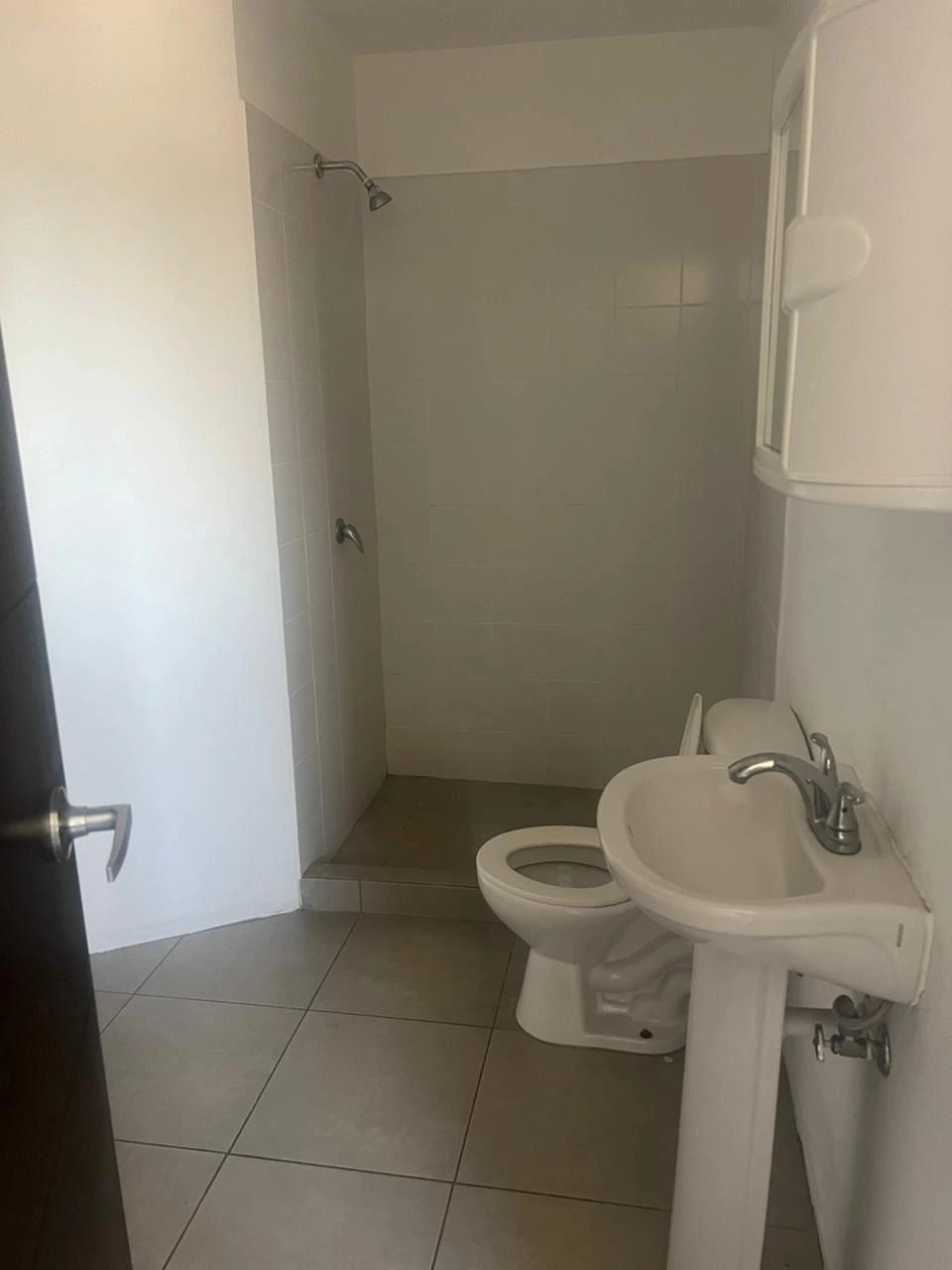 Lindo apartamento en alquiler Attica zona 14 — foto 10 de 17